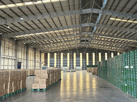 Cho thuê kho xưởng khu công nghiệp Yên Phong 1, Bắc Ninh Tổng thể bên trong nhà kho KCN Yên Phong 1