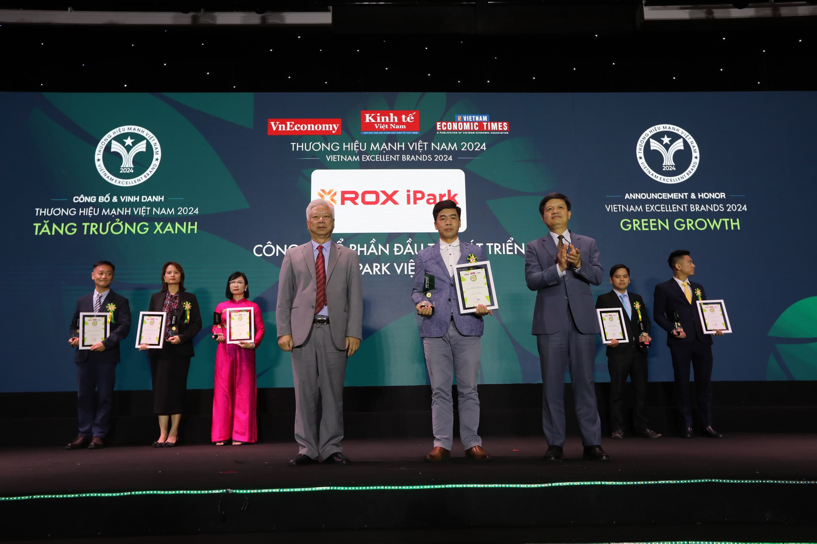 ROX iPark "Green Growth" certificate at the Vietnam Excellent Brands 2024